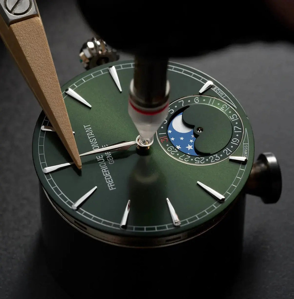 Frederique Constant Manufacture Classic Moonphase Date 40mm FC-716GR3H6