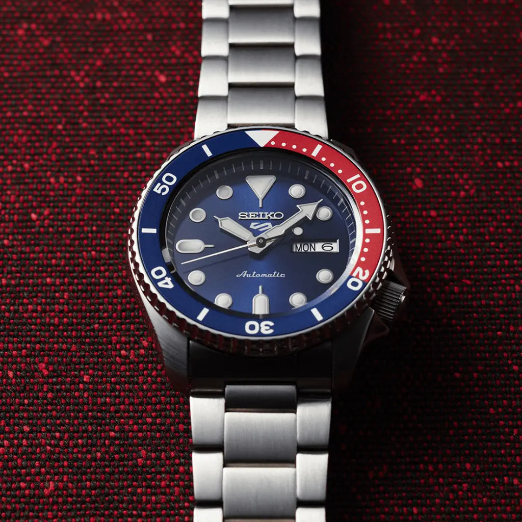 SEIKO 5 WATCH SKX AUTOMATIC 42.5MM SRPD53K1