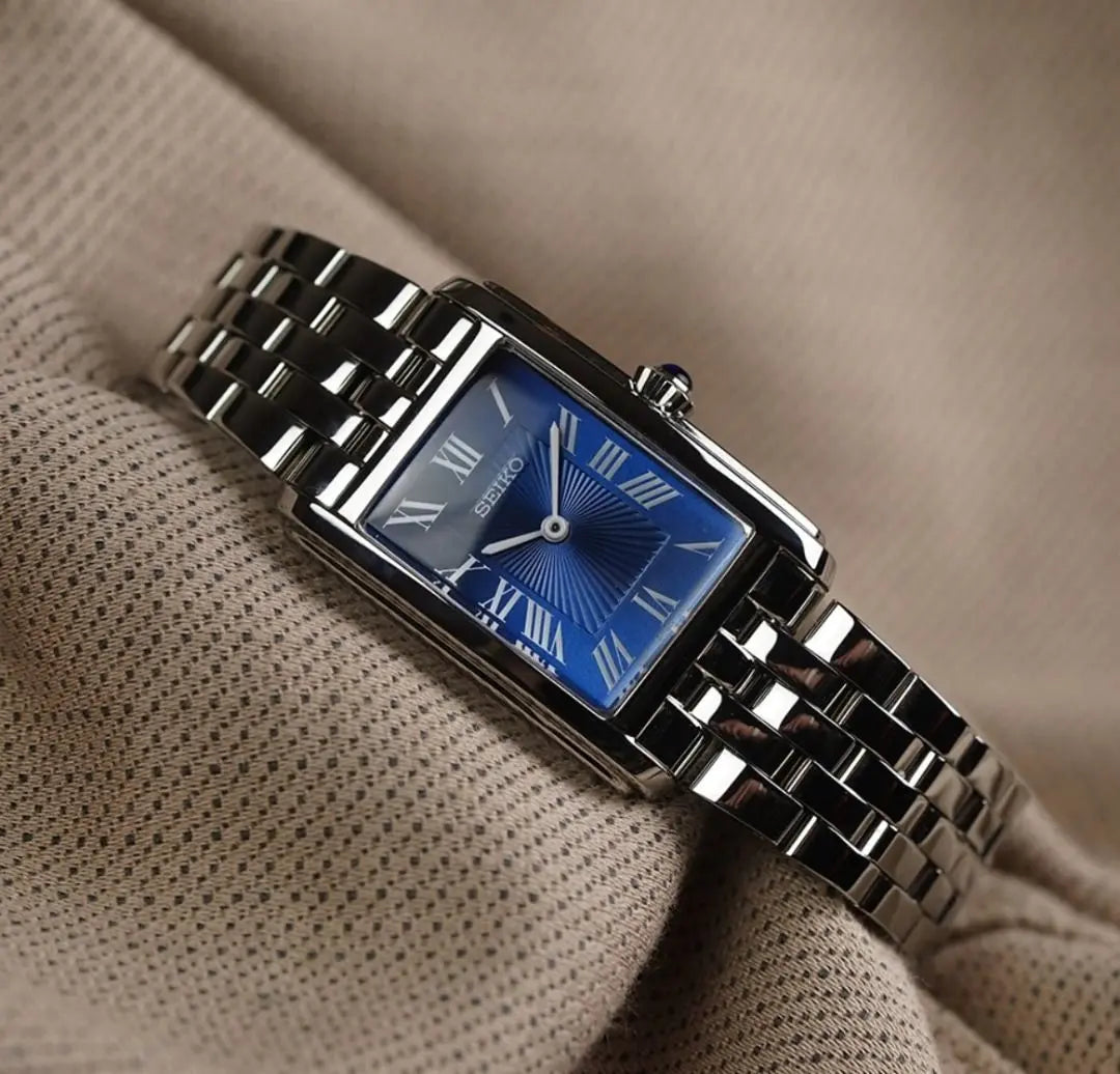 SEIKO LADIES' WATCH CLASSIC QUARTZ 32MM SWR085P1